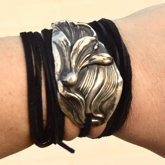 Art Nouveau Floral Sterling Leather Cuff Wrap Tie - Picture 2 of 8